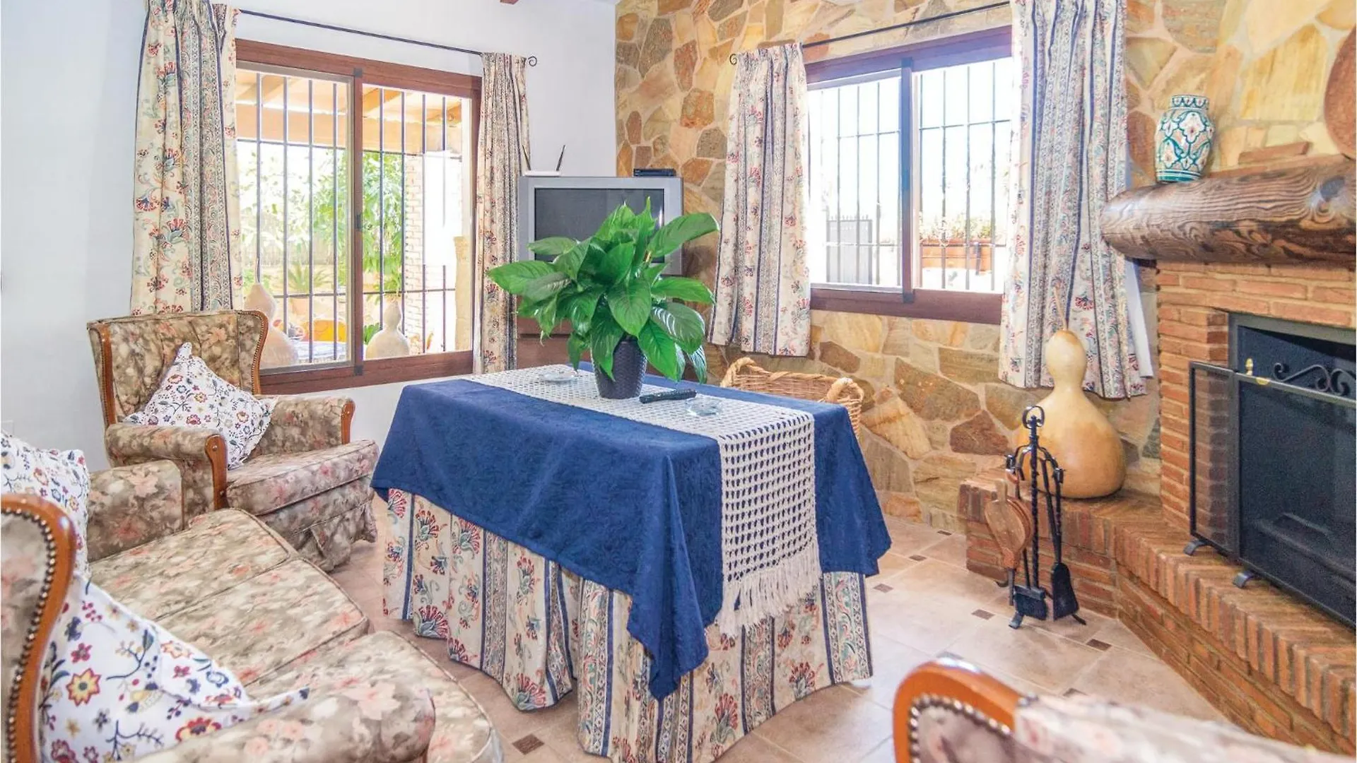 Awesome Home In Mijas With House A Mountain View بيت للعطل